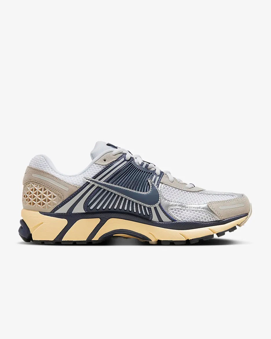 Nike Zoom Vomero 5 'Thunder Blue Cream'