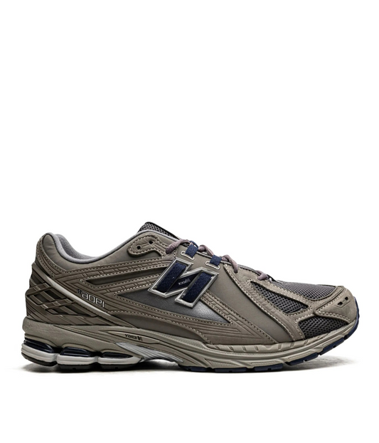 New Balance 1906 Castlerock – M1906RB zijaanzicht