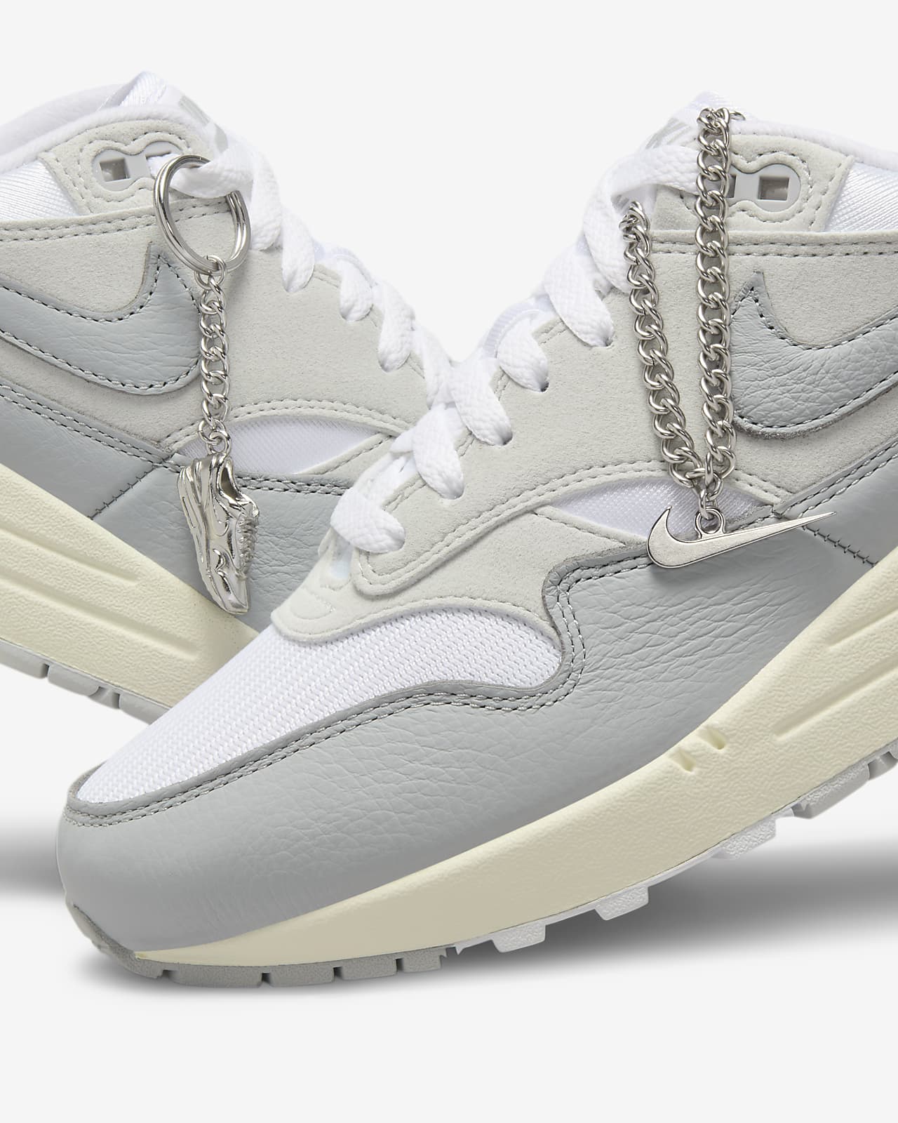 Nike Air Max 1 87 Pure Platinum HF0026-001 detail accessoires