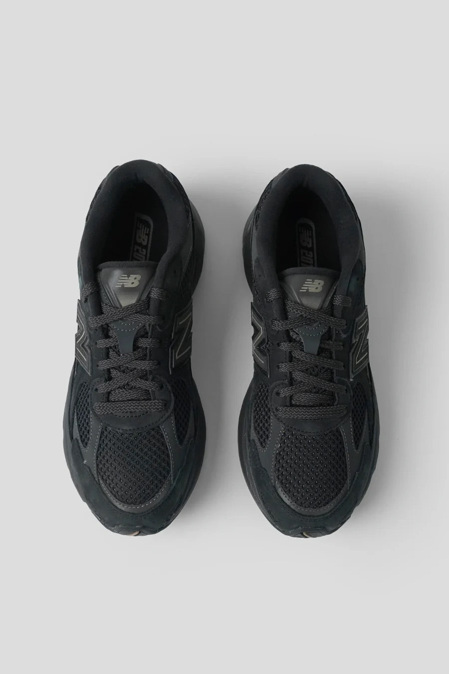 New Balance U2010 Black Cement U2010TTB – boven aanzicht