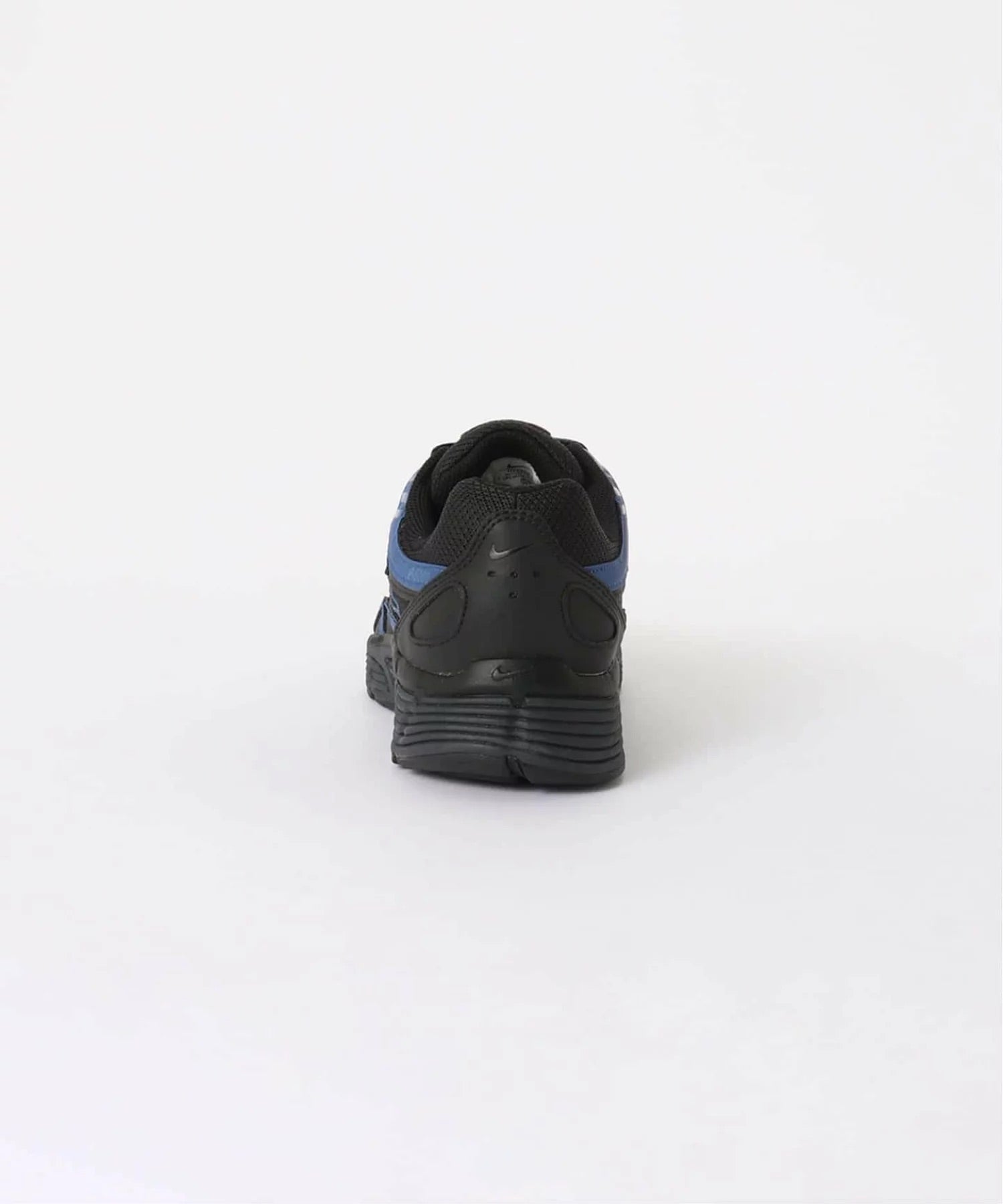 Nike P-6000 SE Court Blue Black achterzijde – HV6904-401