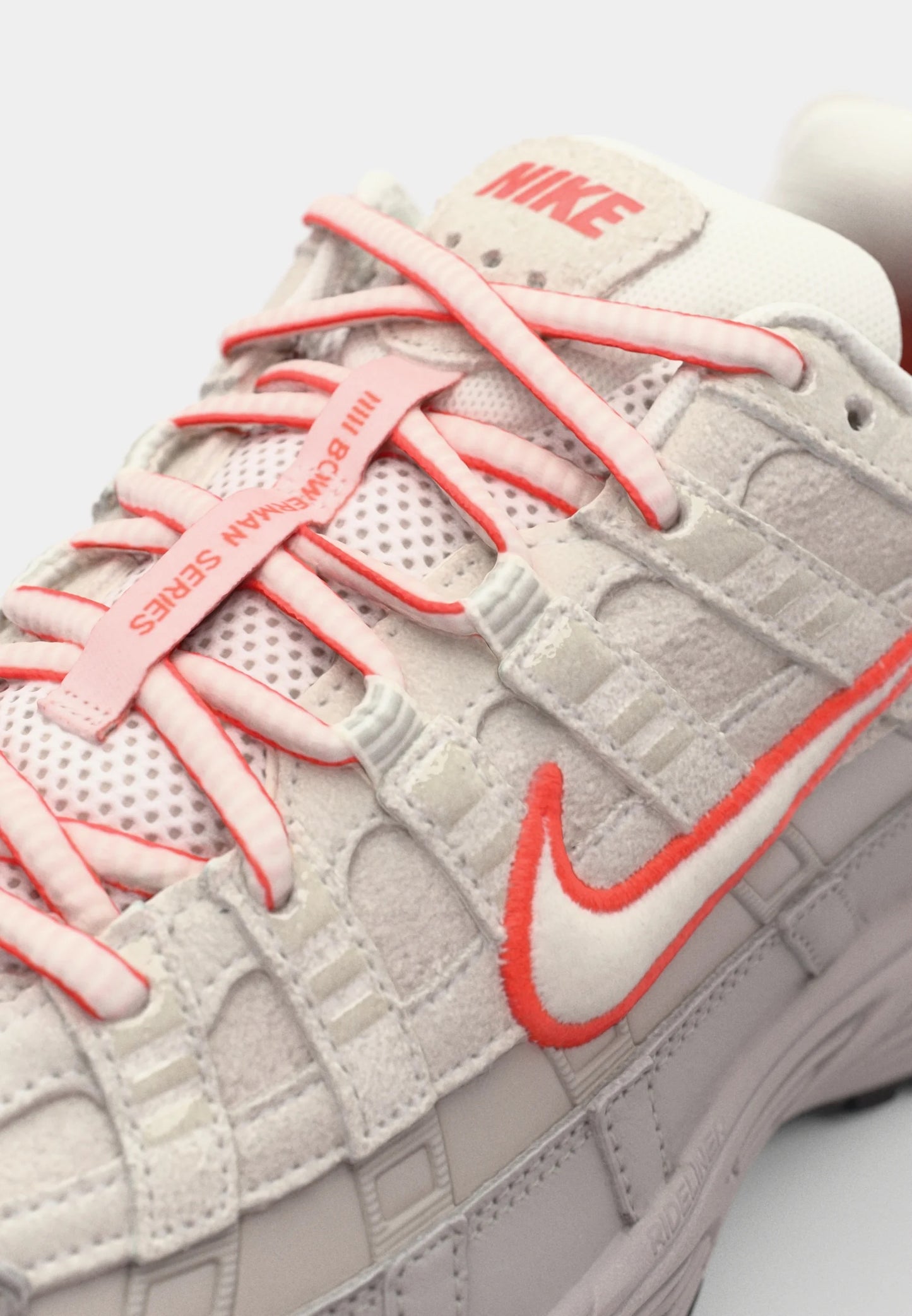 Nike P-6000 Phantom Picante Red mesh en overlays detail – IF0668-002