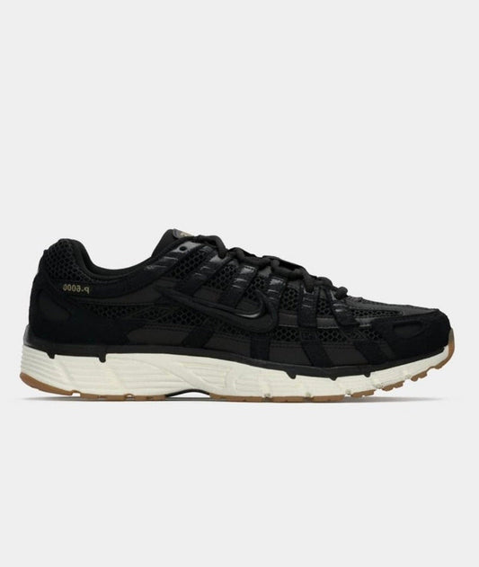 Nike P-6000 SE Black Metallic Gold Gum HF0015-001 zijkant