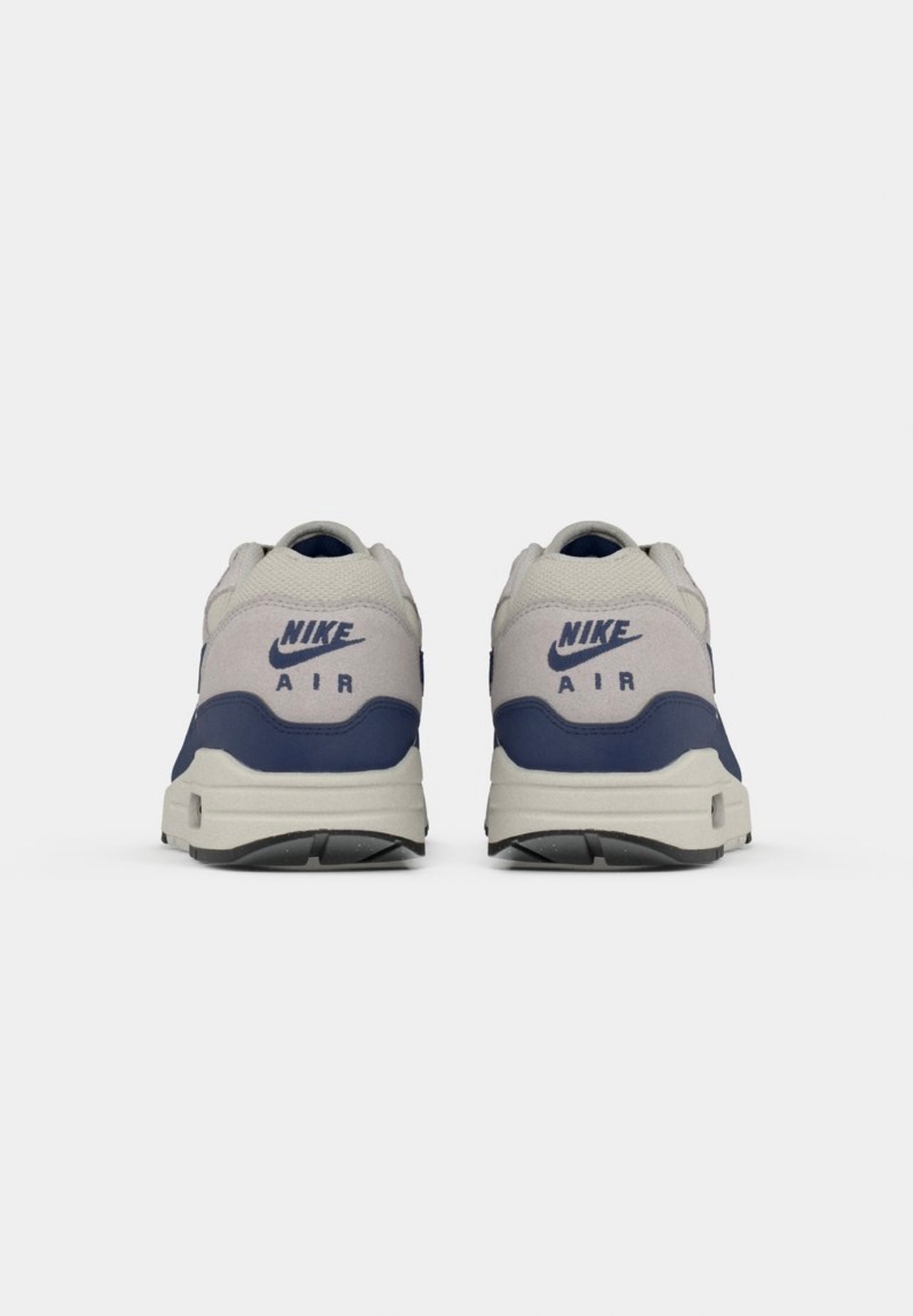 Nike Air Max 1 Essential Sanded Purple FZ5808-017 hiel