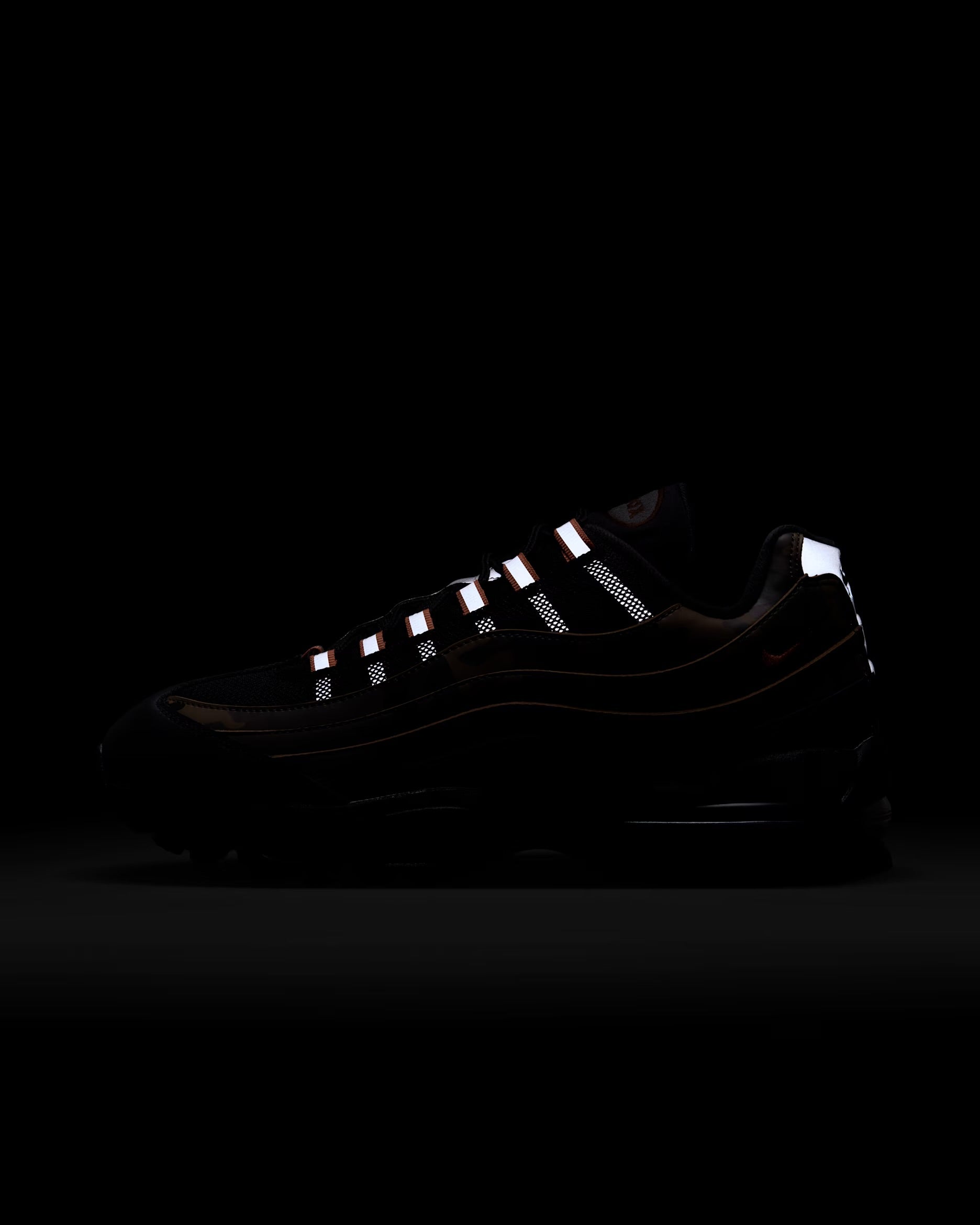 Nike Air Max 95 Safety Orange Camo HQ1973-001 reflective