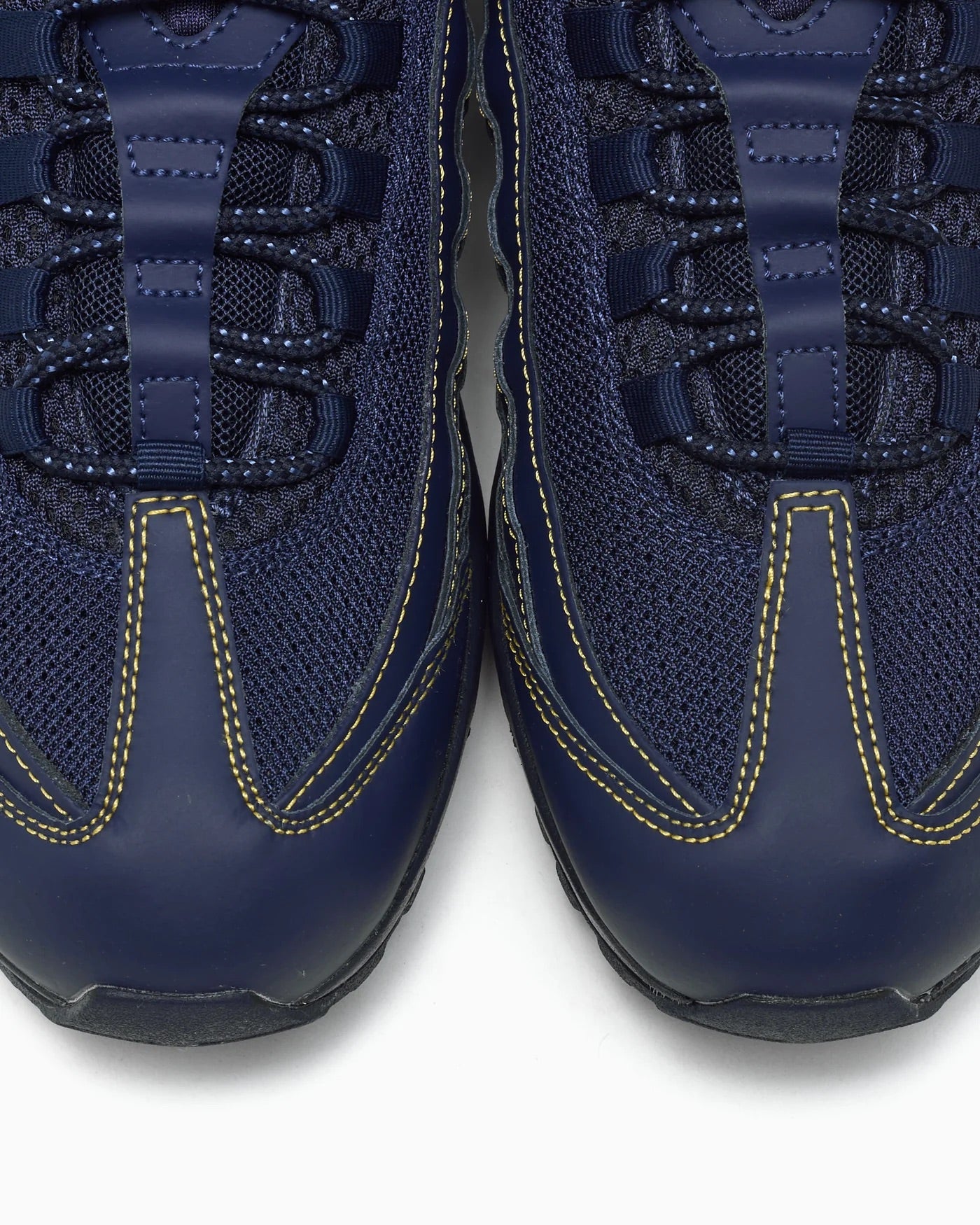 Nike Air Max 95 OG Big Bubble Michigan IB7936-400 detail