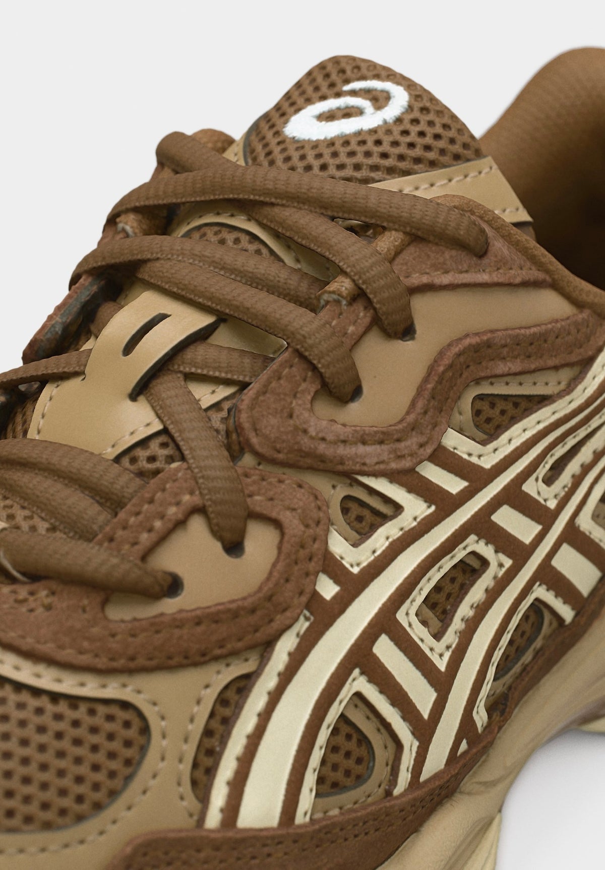 Asics GEL-NYC Cream Mahogany 1203B114-101 detail