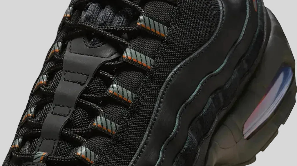 Nike Air Max 95 OG Racing Pack Black University Red IH1228-003 detail